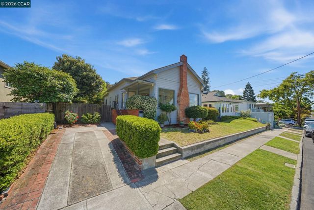 848 Talbart St, Martinez, CA 94553