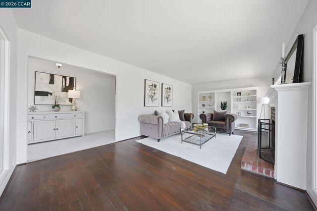 848 Talbart St, Martinez, CA 94553