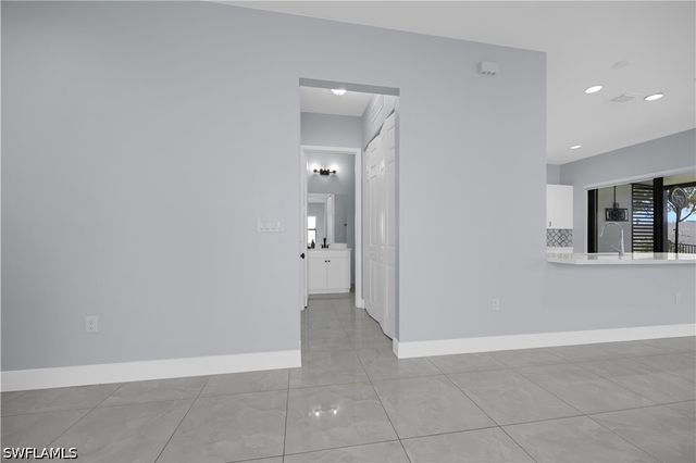 9045 Madrid CIR, Naples, FL 34104