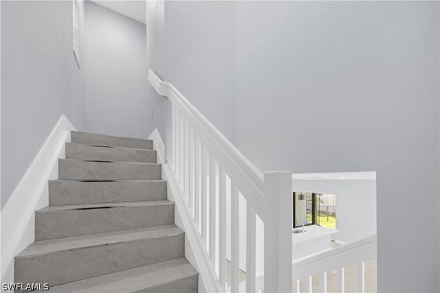 9045 Madrid CIR, Naples, FL 34104