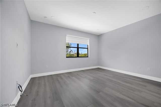 9045 Madrid CIR, Naples, FL 34104