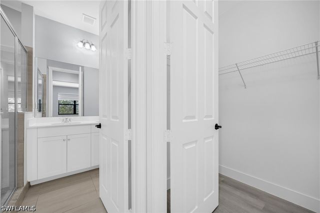 9045 Madrid CIR, Naples, FL 34104