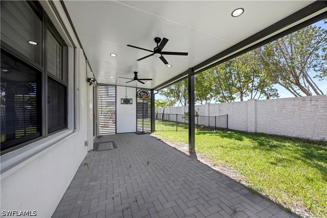 9045 Madrid CIR, Naples, FL 34104