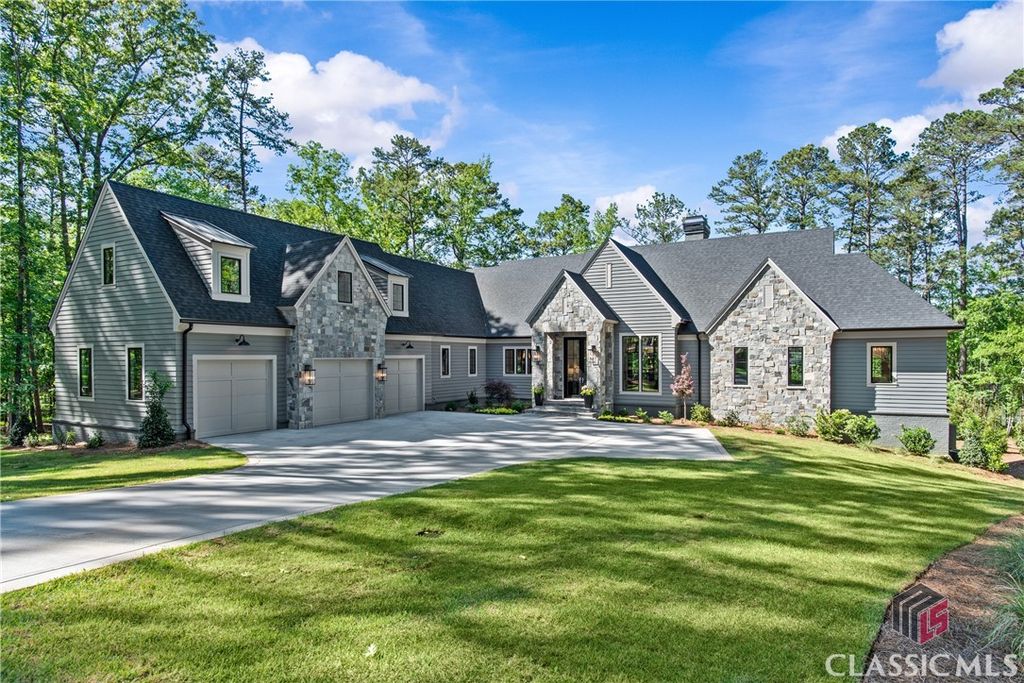 Image 2 of property listing at 1154 W Terrace Drive, Greensboro, GA 30642
