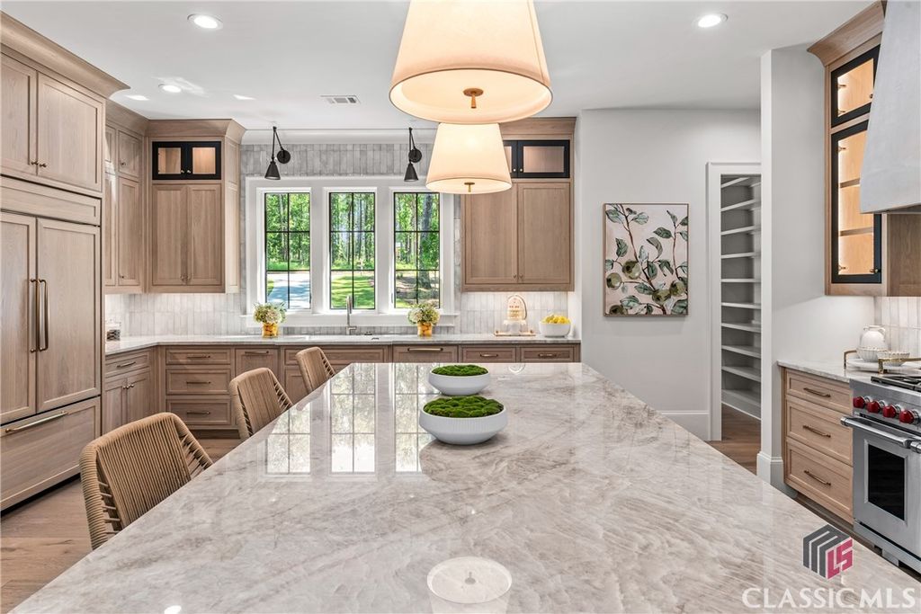 Image 23 of property listing at 1154 W Terrace Drive, Greensboro, GA 30642