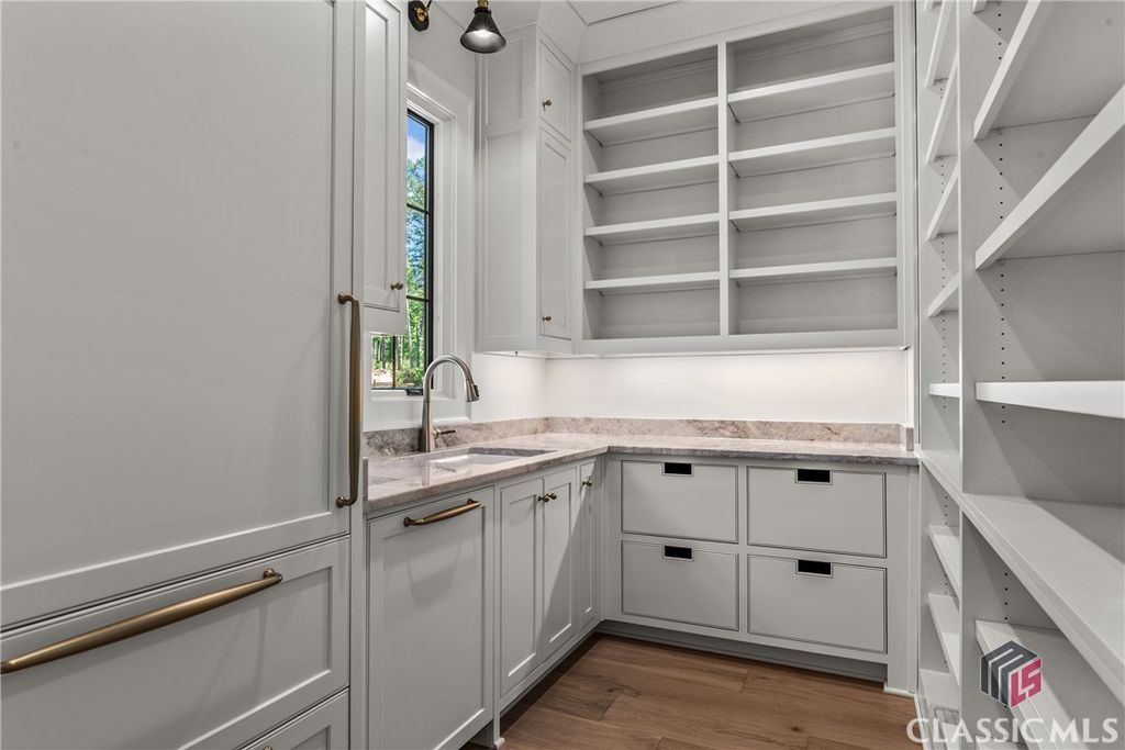 Image 25 of property listing at 1154 W Terrace Drive, Greensboro, GA 30642
