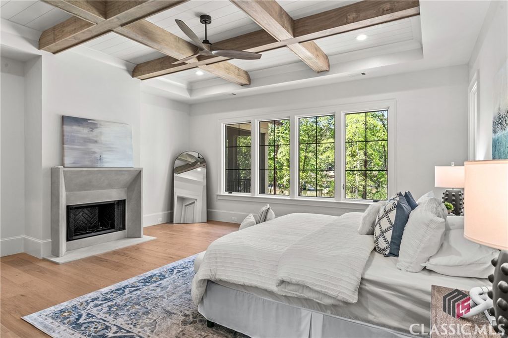Image 30 of property listing at 1154 W Terrace Drive, Greensboro, GA 30642