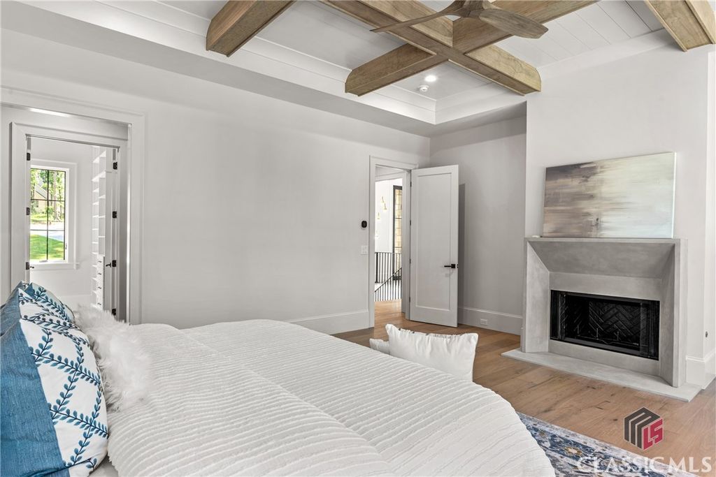 Image 32 of property listing at 1154 W Terrace Drive, Greensboro, GA 30642