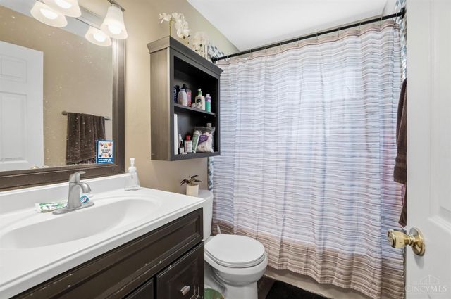 9108 Orangewood Drive, Colerain Twp, OH 45231