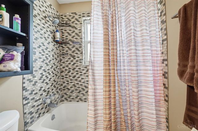 9108 Orangewood Drive, Colerain Twp, OH 45231