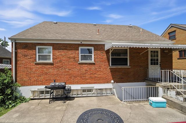 9108 Orangewood Drive, Colerain Twp, OH 45231