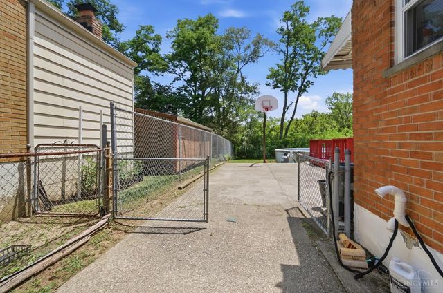 9108 Orangewood Drive, Colerain Twp, OH 45231