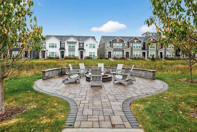 14544 Twin Lakes Circle, Burnsville, MN 55306