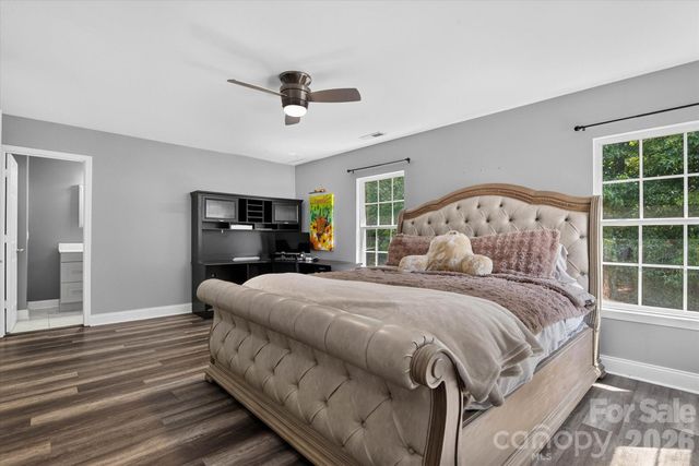 442 Tribune Drive, Charlotte, NC 28214