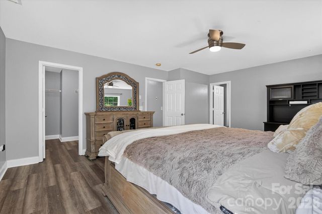 442 Tribune Drive, Charlotte, NC 28214