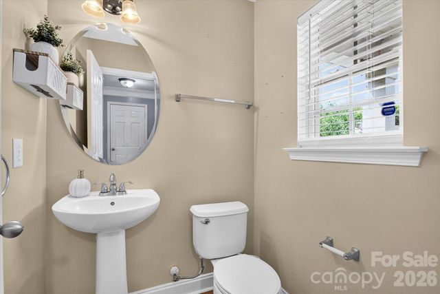 442 Tribune Drive, Charlotte, NC 28214