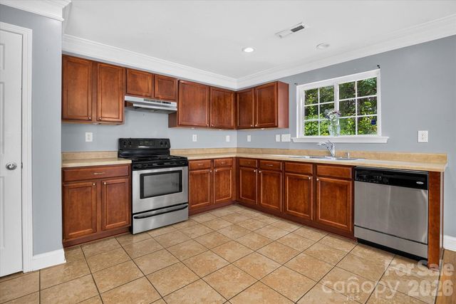 442 Tribune Drive, Charlotte, NC 28214
