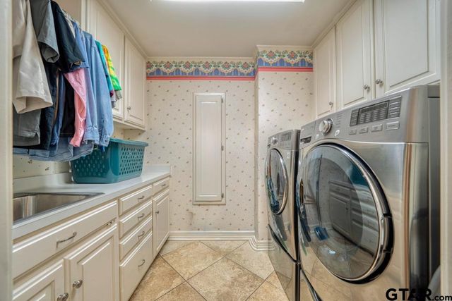 1200 Lesley Ln., Longview, TX 75604