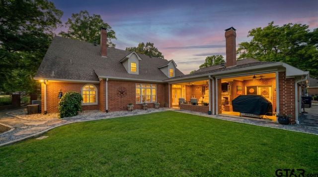 1200 Lesley Ln., Longview, TX 75604