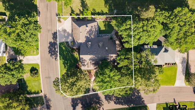 1200 Lesley Ln., Longview, TX 75604