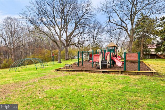 8339 KENNEDY DR, King George, VA 22485