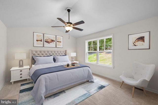 8339 KENNEDY DR, King George, VA 22485