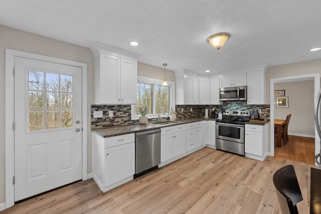 78 Asnebumskit Road, Paxton, MA 01612