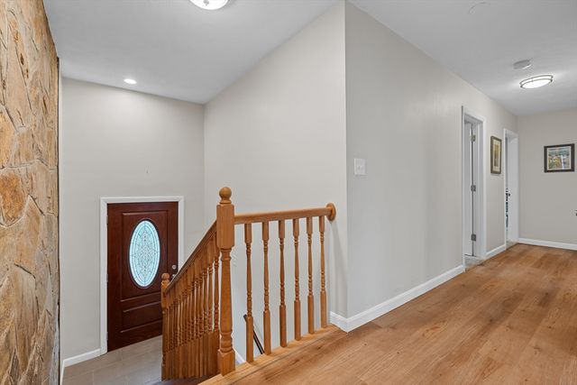 78 Asnebumskit Road, Paxton, MA 01612