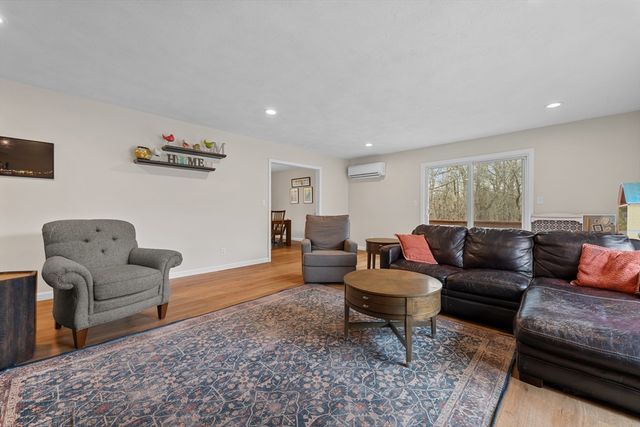 78 Asnebumskit Road, Paxton, MA 01612