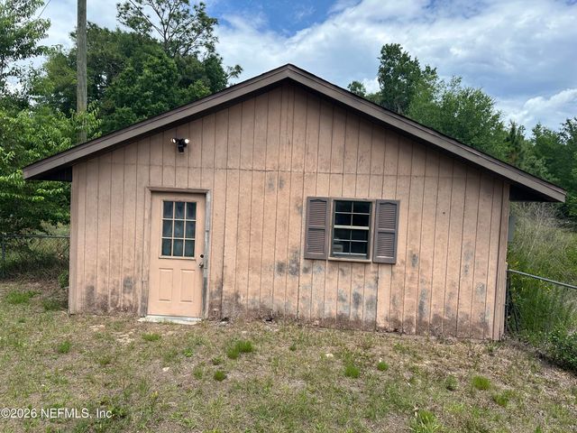 146 KELLEY SMITH SCHOOL Road, Palatka, FL 32177
