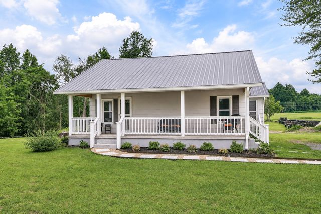 316 Lincoln Rd, Fayetteville, TN 37334