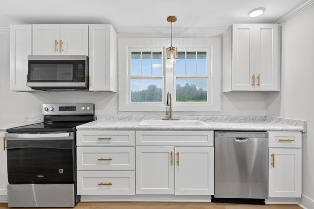 316 Lincoln Rd, Fayetteville, TN 37334
