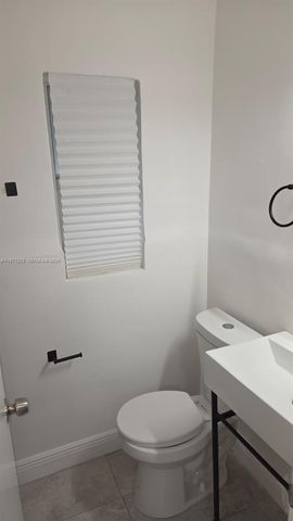855 NW 3rd Terrace 6, Dania Beach, FL 33004