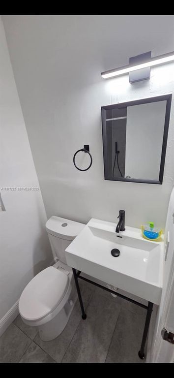 855 NW 3rd Terrace 6, Dania Beach, FL 33004