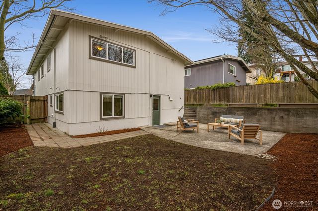 3538 SW Rose Street, Seattle, WA 98126