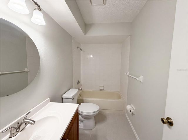 12620 BAY HILL DRIVE, Grand Island, FL 32735