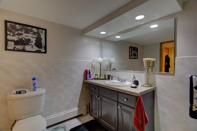 26 Newhall St, Revere, MA 02151