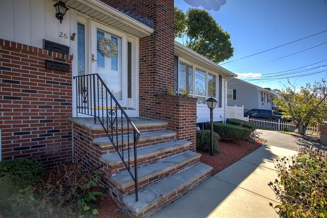 26 Newhall St, Revere, MA 02151
