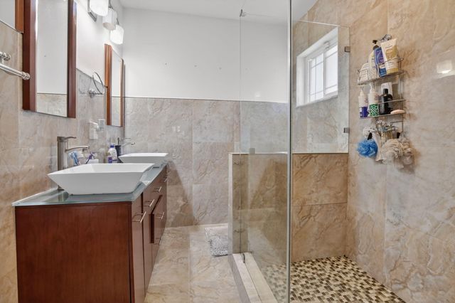 7000 Plantation Road, Plantation, FL 33317