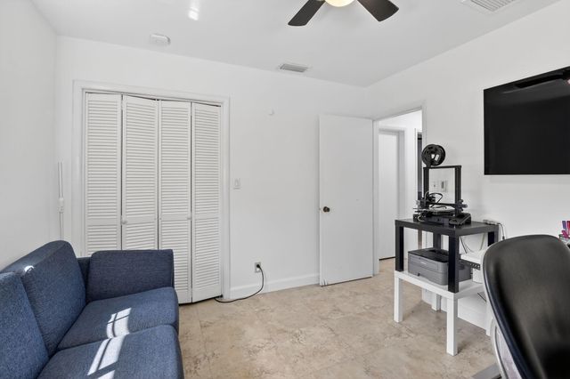 7000 Plantation Road, Plantation, FL 33317