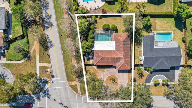 7000 Plantation Road, Plantation, FL 33317