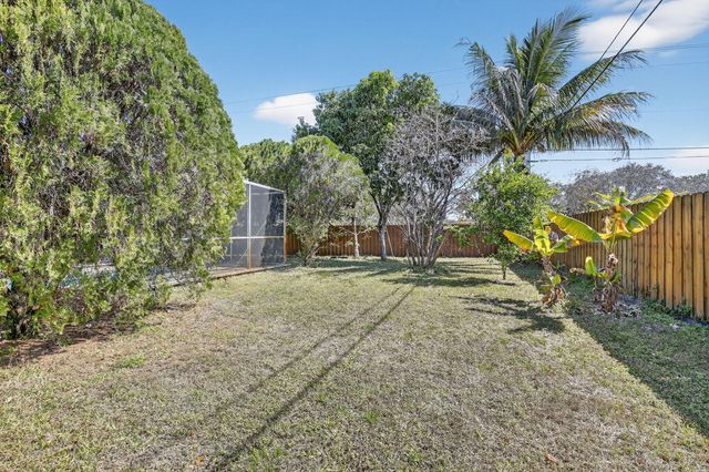 7000 Plantation Road, Plantation, FL 33317