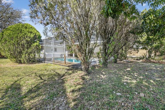 7000 Plantation Road, Plantation, FL 33317