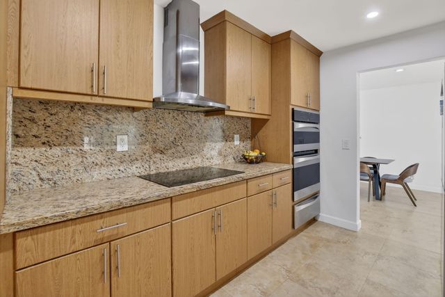 7000 Plantation Road, Plantation, FL 33317