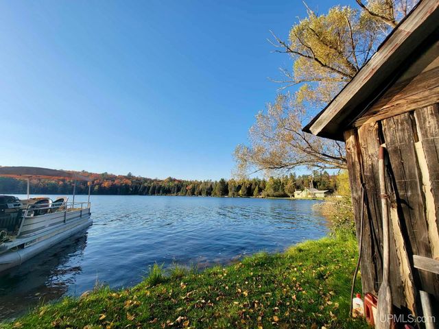 154 Swan Lake Road, Crystal Falls, MI 49920