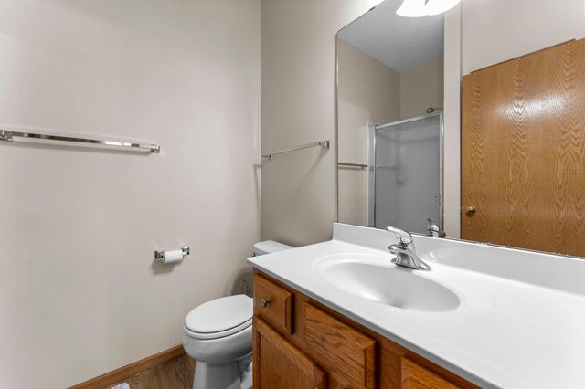 809 Woodduck Drive, Woodbury, MN 55125