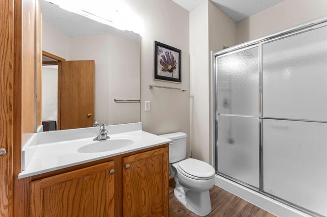 809 Woodduck Drive, Woodbury, MN 55125