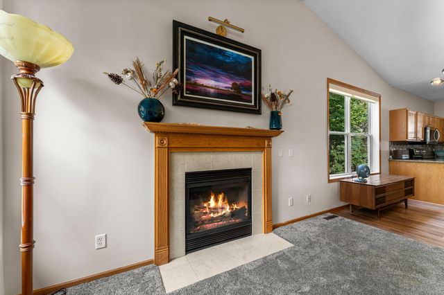 809 Woodduck Drive, Woodbury, MN 55125