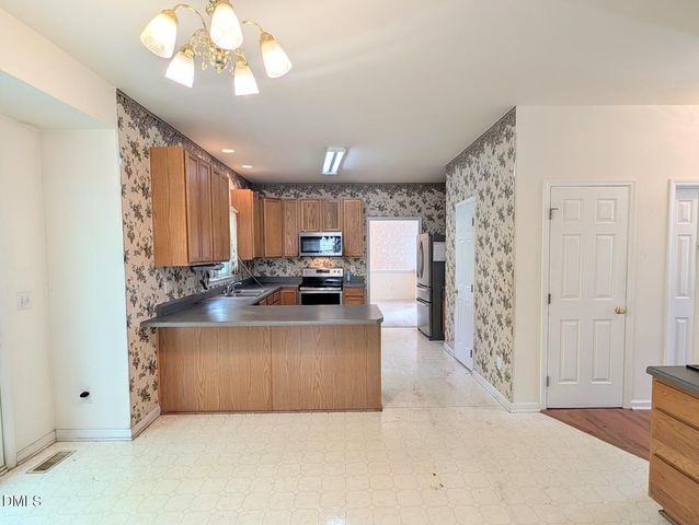 4411 Sun Valley Drive, Durham, NC 27707