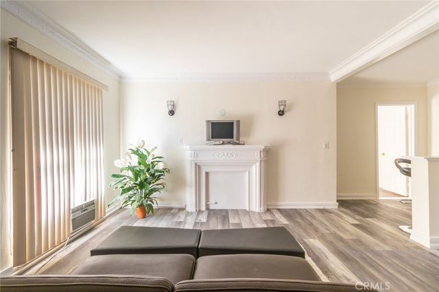 701 Crenshaw, Los Angeles, CA 90005